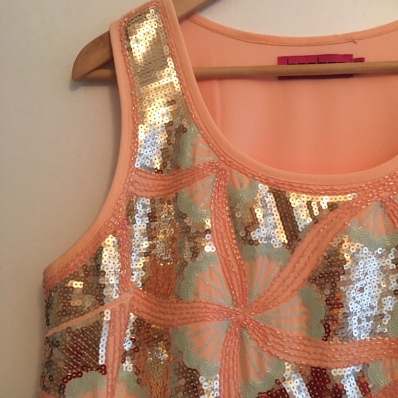 Gorgeous Peach sequinned party dress - Picture 3 of 12